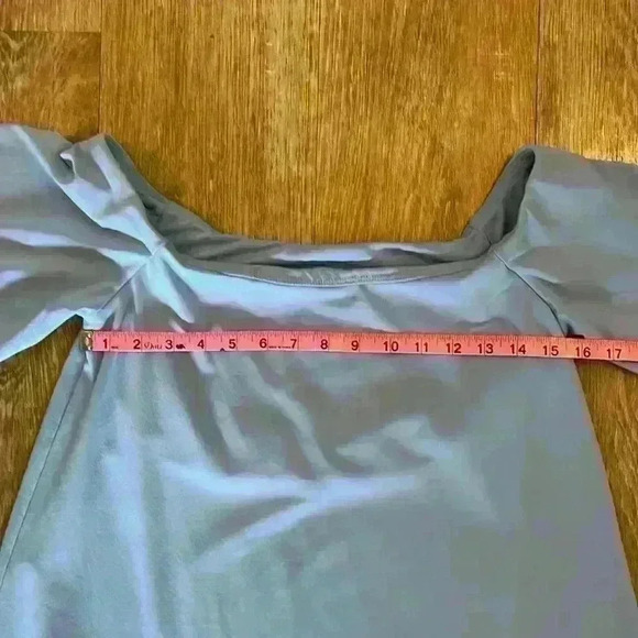Susana Monaco Light Blue Off Shoulder Swing Short Sleeve Top Size Small EUC - Picture 9 of 10